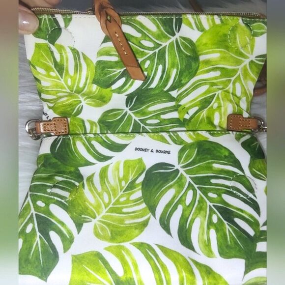 Dooney & Bourke Palm Montego Foldover Crossbody EUC - Picture 6 of 7